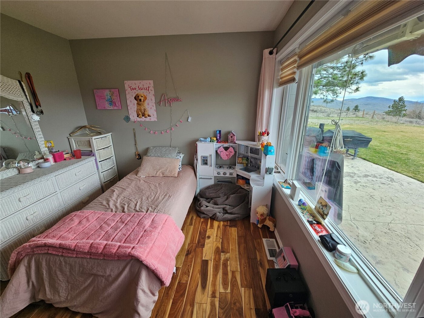 711 Havillah Road , Tonasket, WA 98855