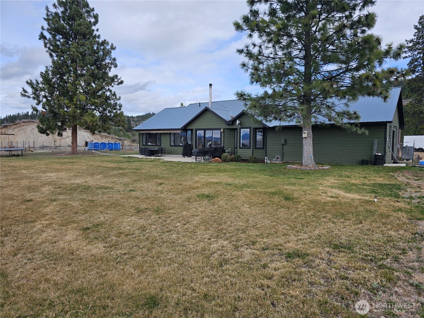711 Havillah Road , Tonasket, WA 98855