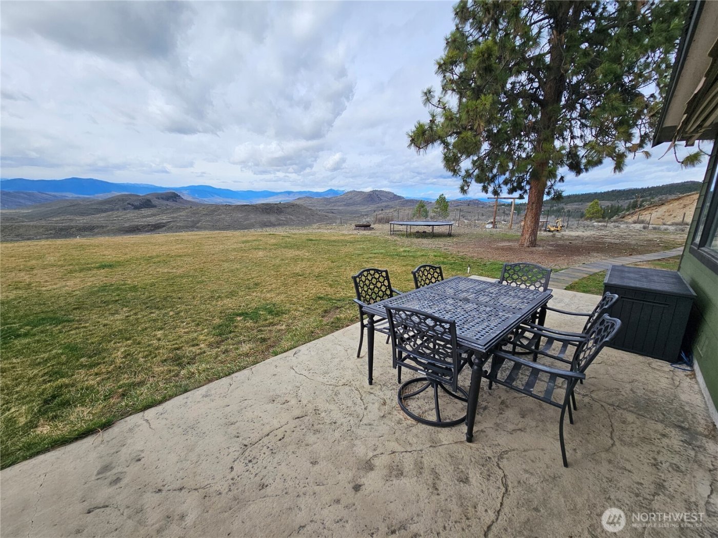 711 Havillah Road , Tonasket, WA 98855