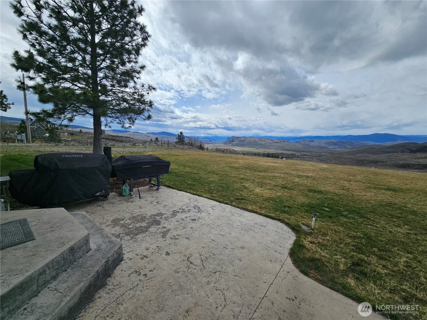 711 Havillah Road , Tonasket, WA 98855