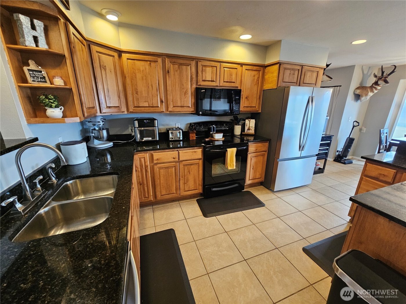 711 Havillah Road , Tonasket, WA 98855