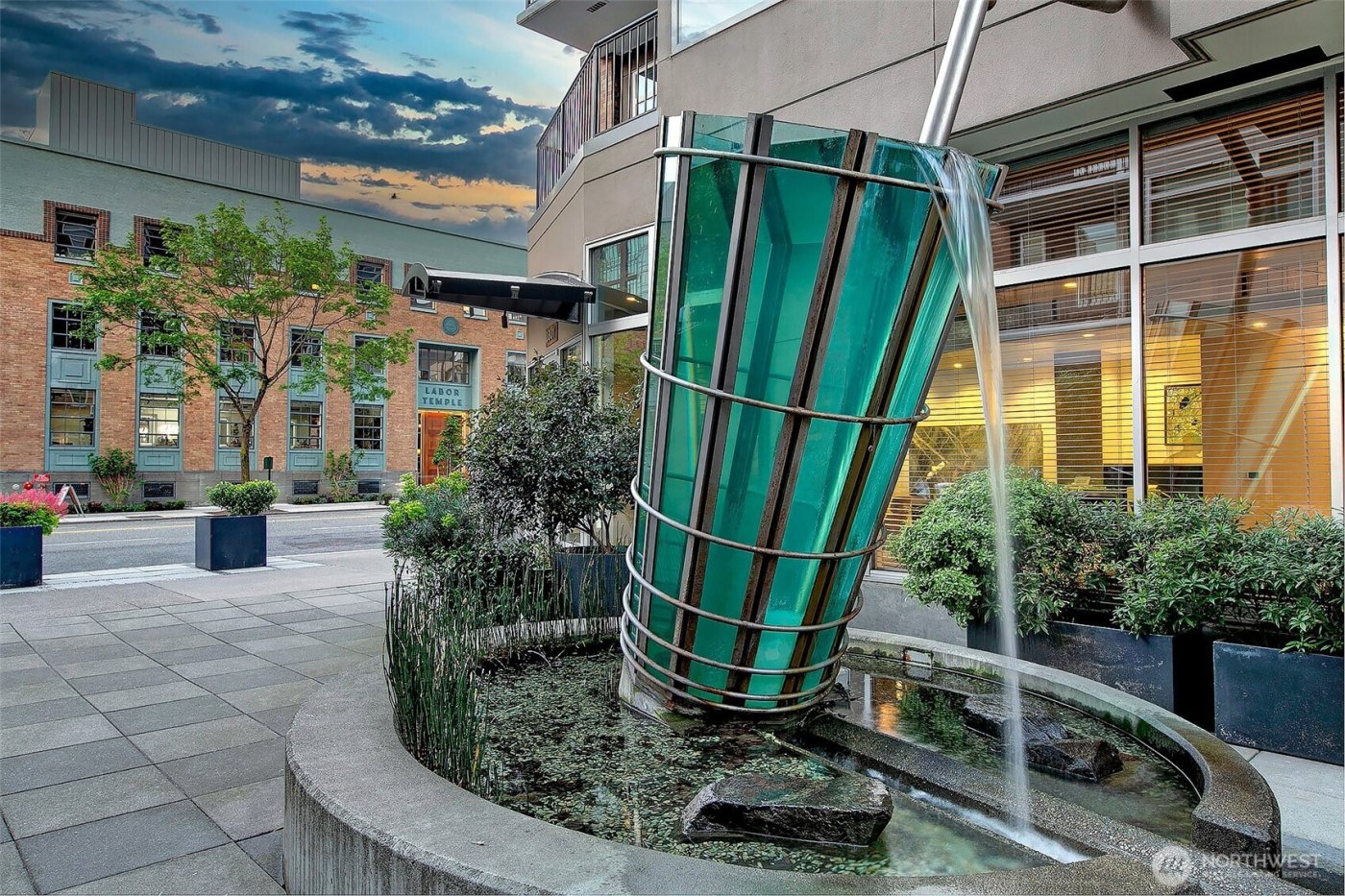 2801 1st Avenue #113, Seattle, WA 98121