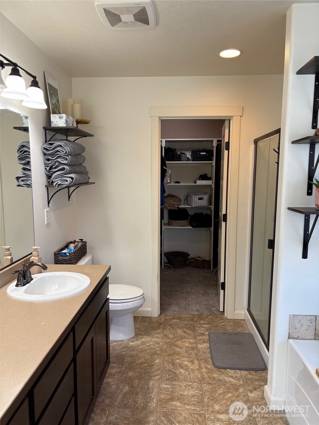 4712 Badger Street , Moses Lake, WA 98837