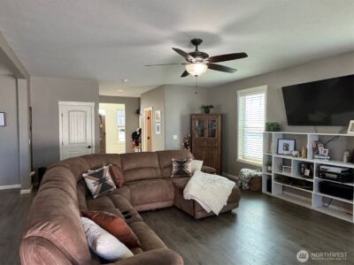 4712 Badger Street , Moses Lake, WA 98837 - Photo 4
