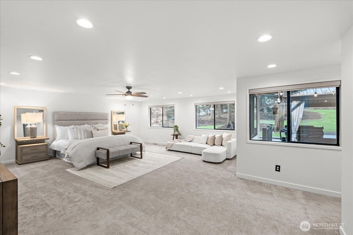 14702 255th Avenue SE, Issaquah, WA 98027