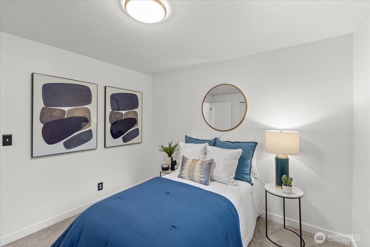 14702 255th Avenue SE, Issaquah, WA 98027