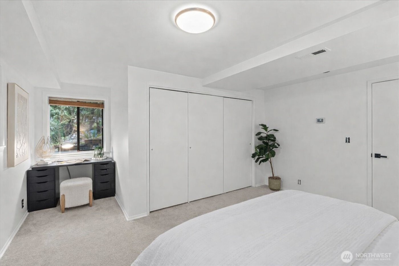 14702 255th Avenue SE, Issaquah, WA 98027