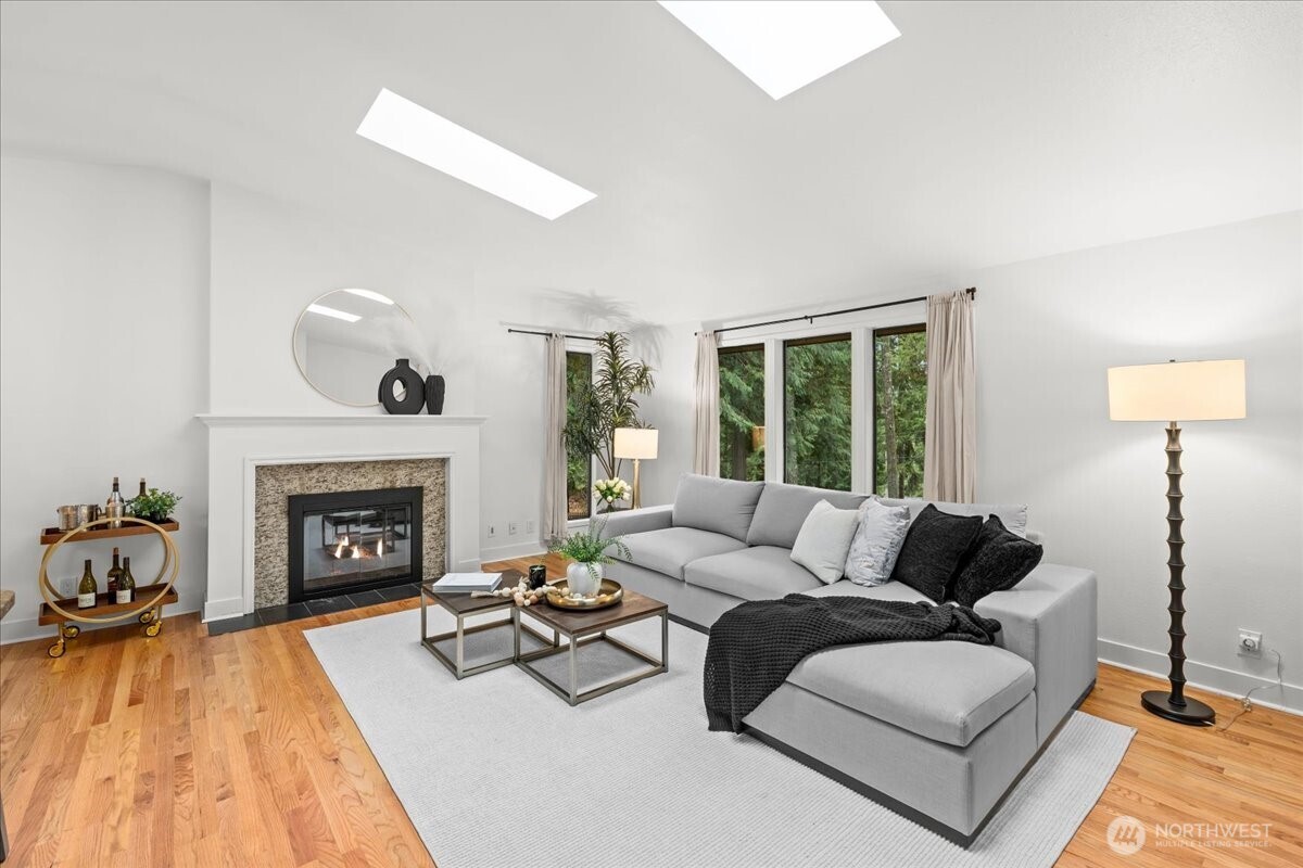 14702 255th Avenue SE, Issaquah, WA 98027