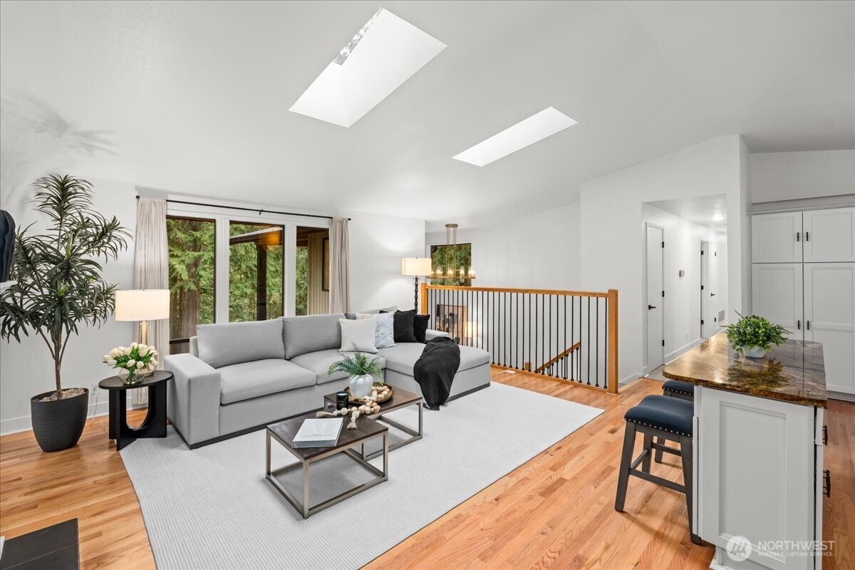 14702 255th Avenue SE, Issaquah, WA 98027