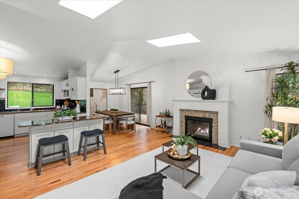 14702 255th Avenue SE, Issaquah, WA 98027