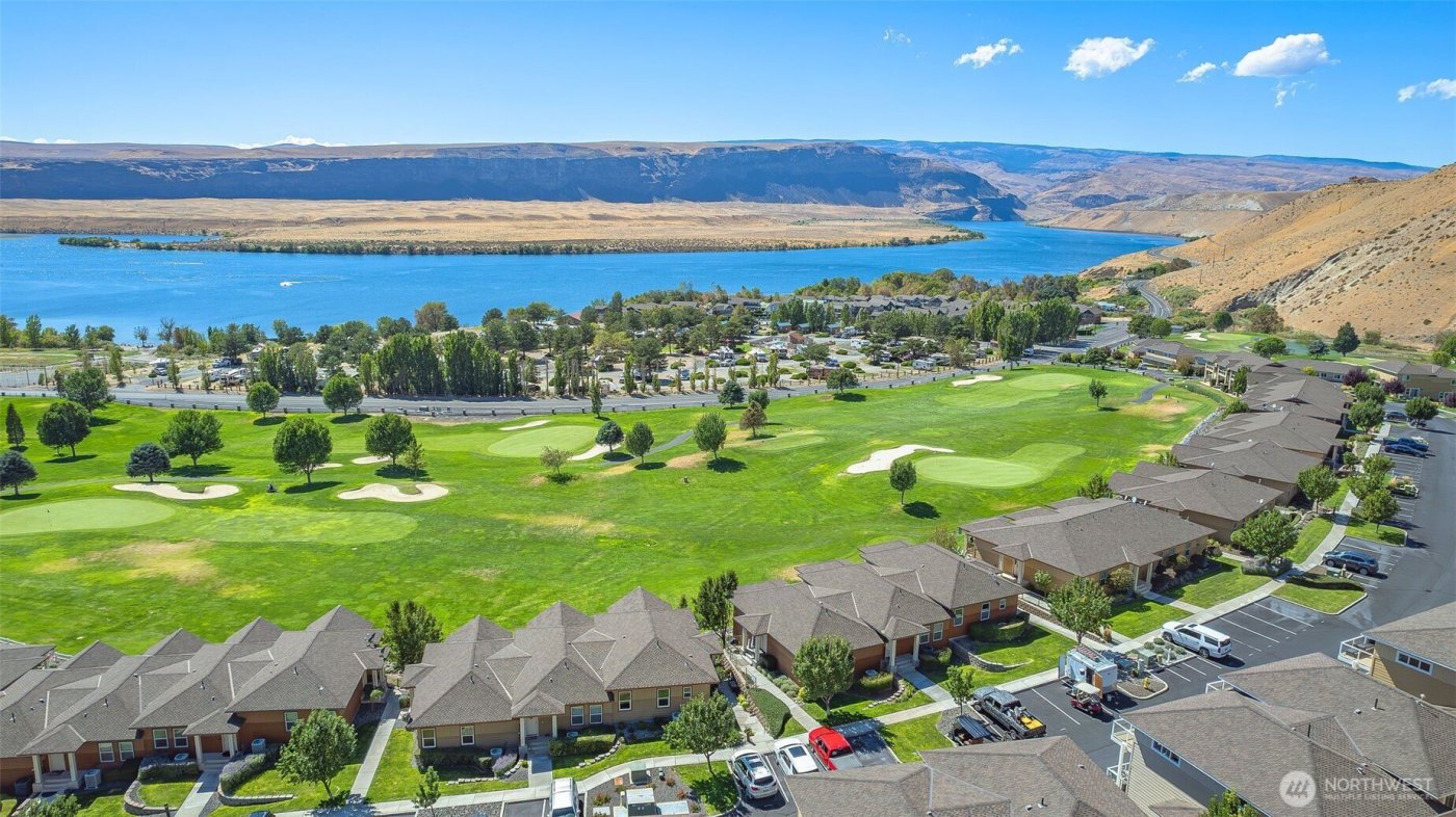 23318 Sunserra Loop NW #B-00, Quincy, WA 98848