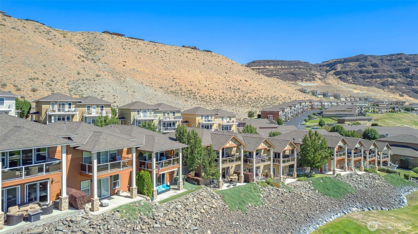 23318 Sunserra Loop NW #B-00, Quincy, WA 98848