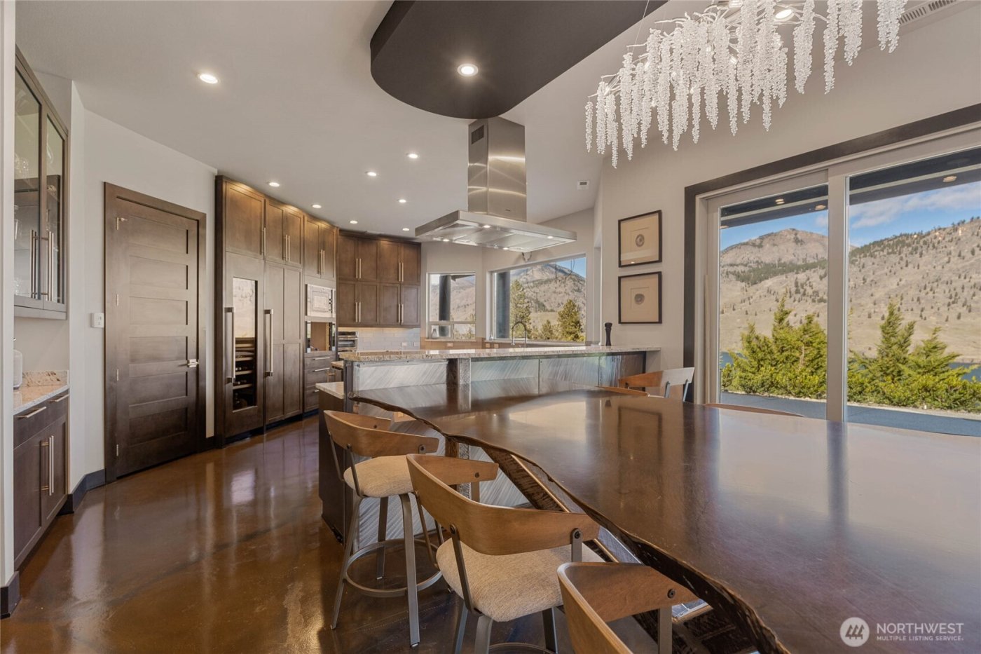 206 Mountain Lake Lane , Chelan, WA 98816