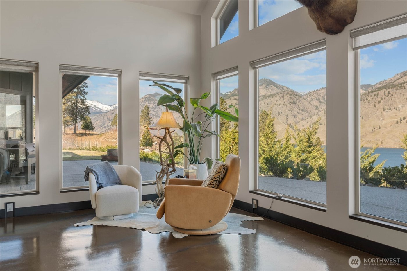 206 Mountain Lake Lane , Chelan, WA 98816