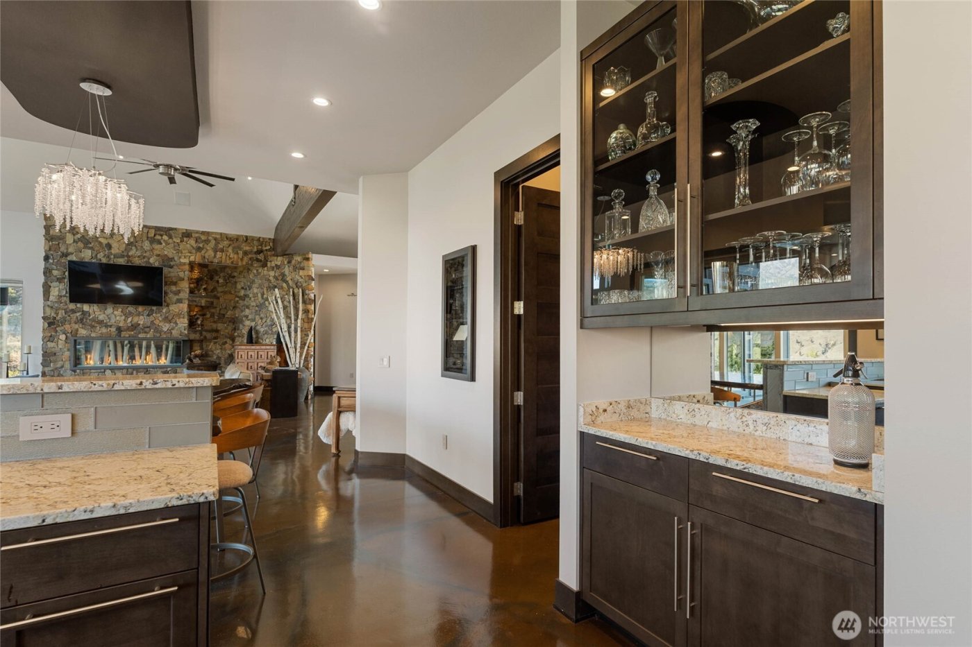 206 Mountain Lake Lane , Chelan, WA 98816