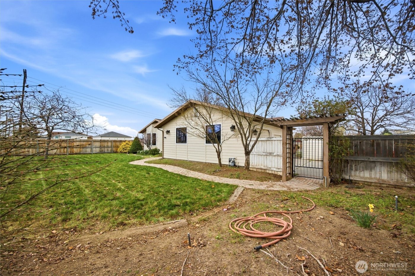 2017 S Washington Street , Kennewick, WA 99337