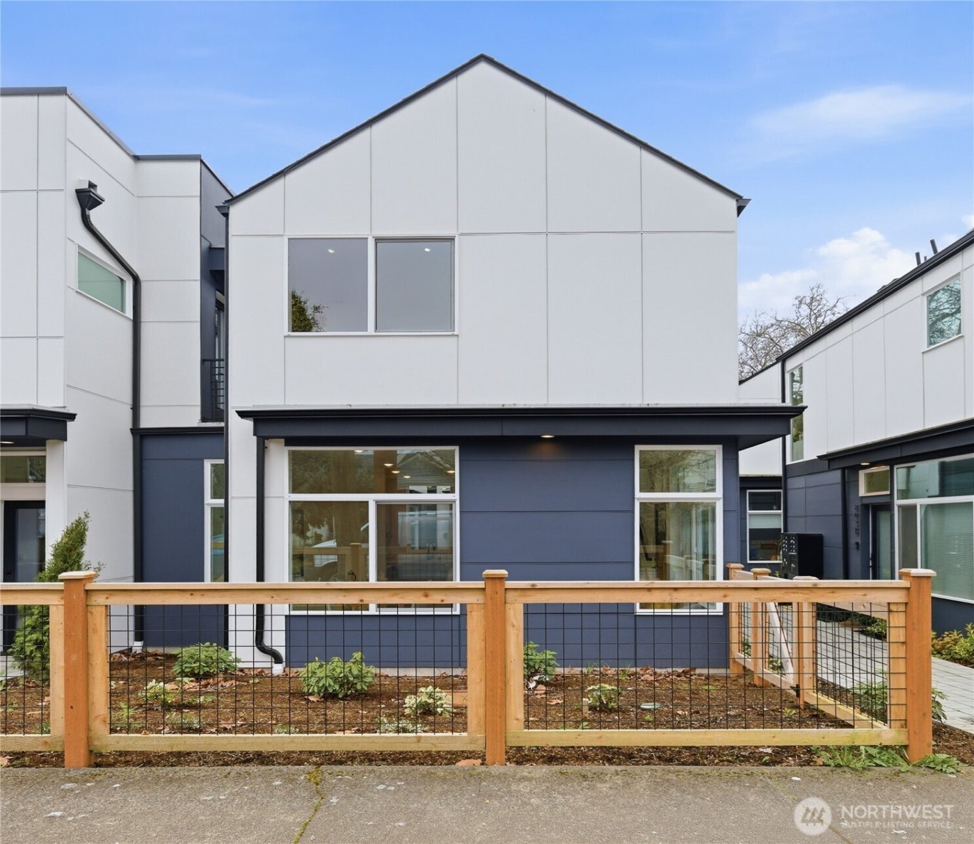 809 S Sullivan Street #B, Seattle, WA 98108