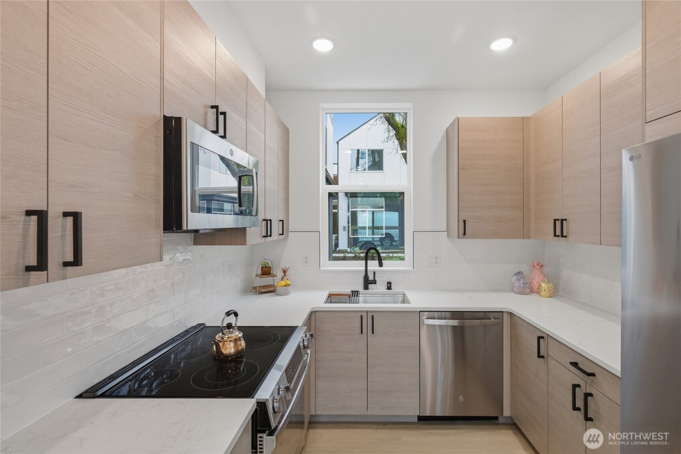 809 S Sullivan Street #B, Seattle, WA 98108