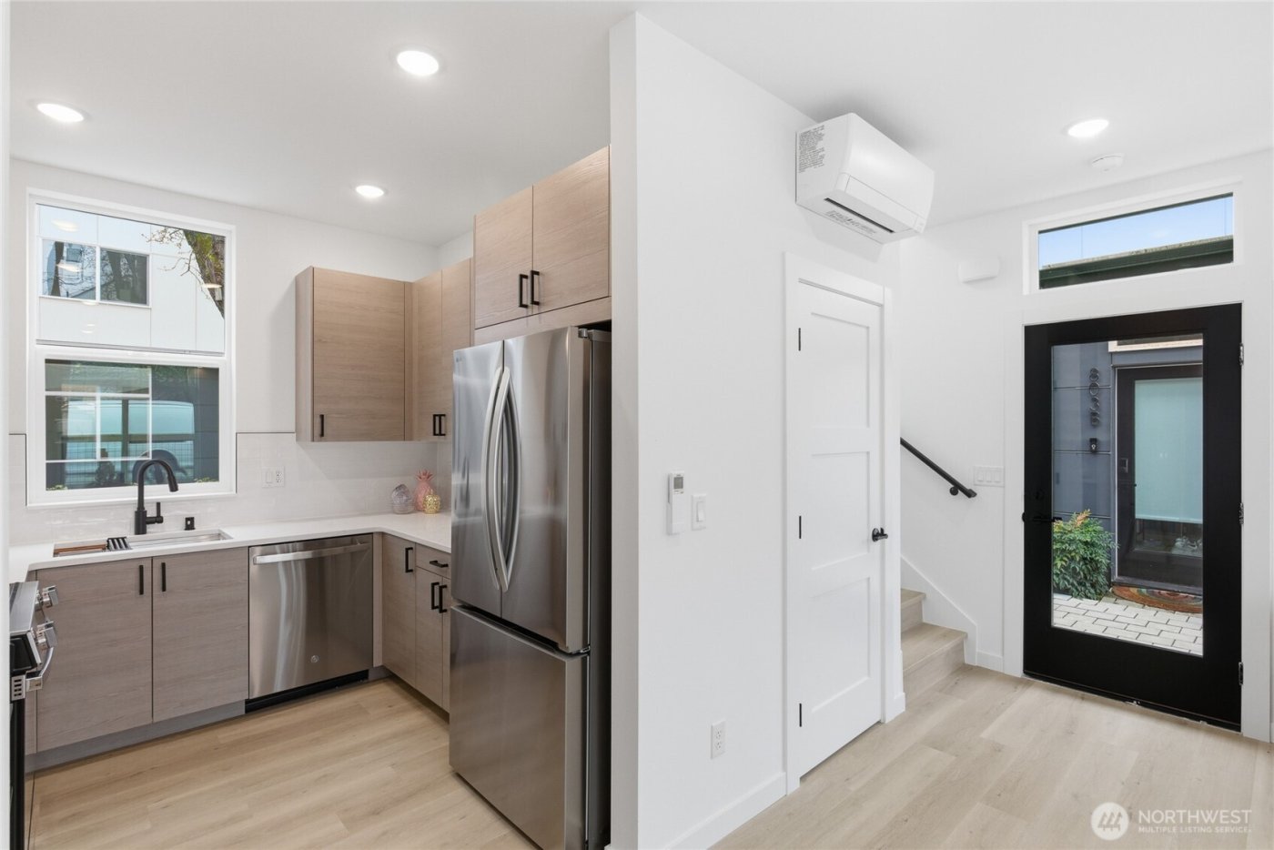 809 S Sullivan Street #B, Seattle, WA 98108