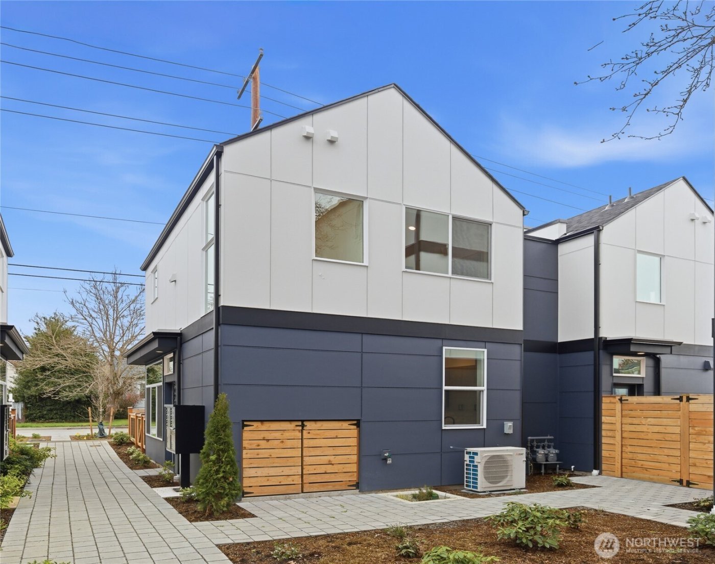 809 S Sullivan Street #B, Seattle, WA 98108