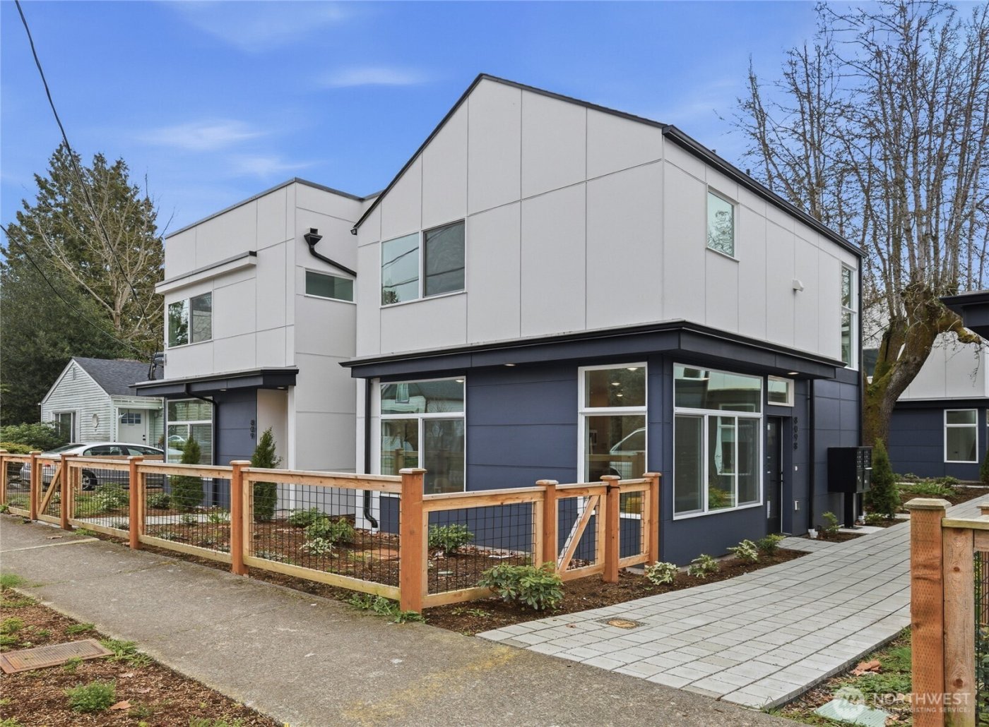 809 S Sullivan Street #B, Seattle, WA 98108