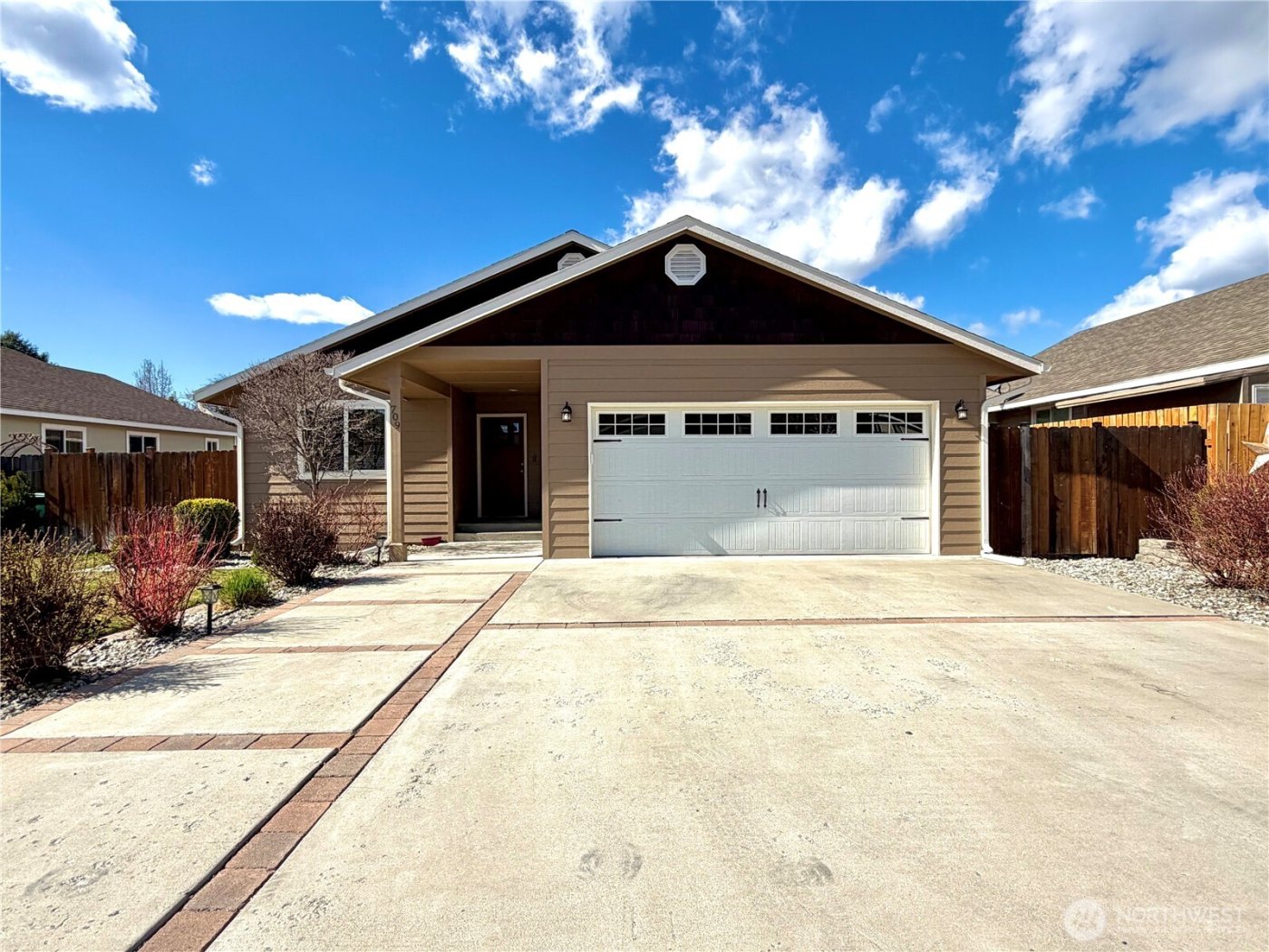 709 Paintbrush Lane , Omak, WA 98841