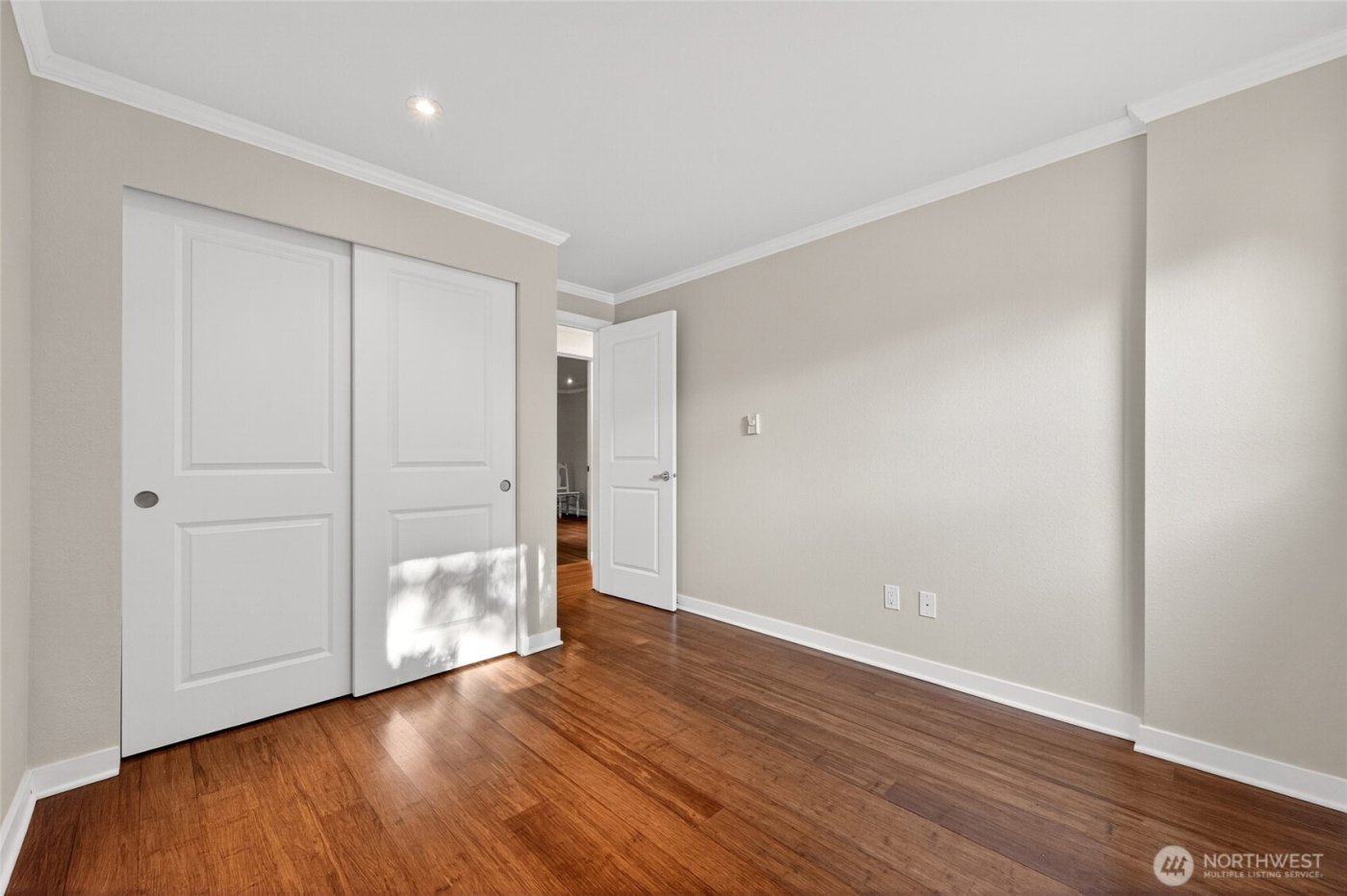 14010 NE 181st Place #C102, Woodinville, WA 98072