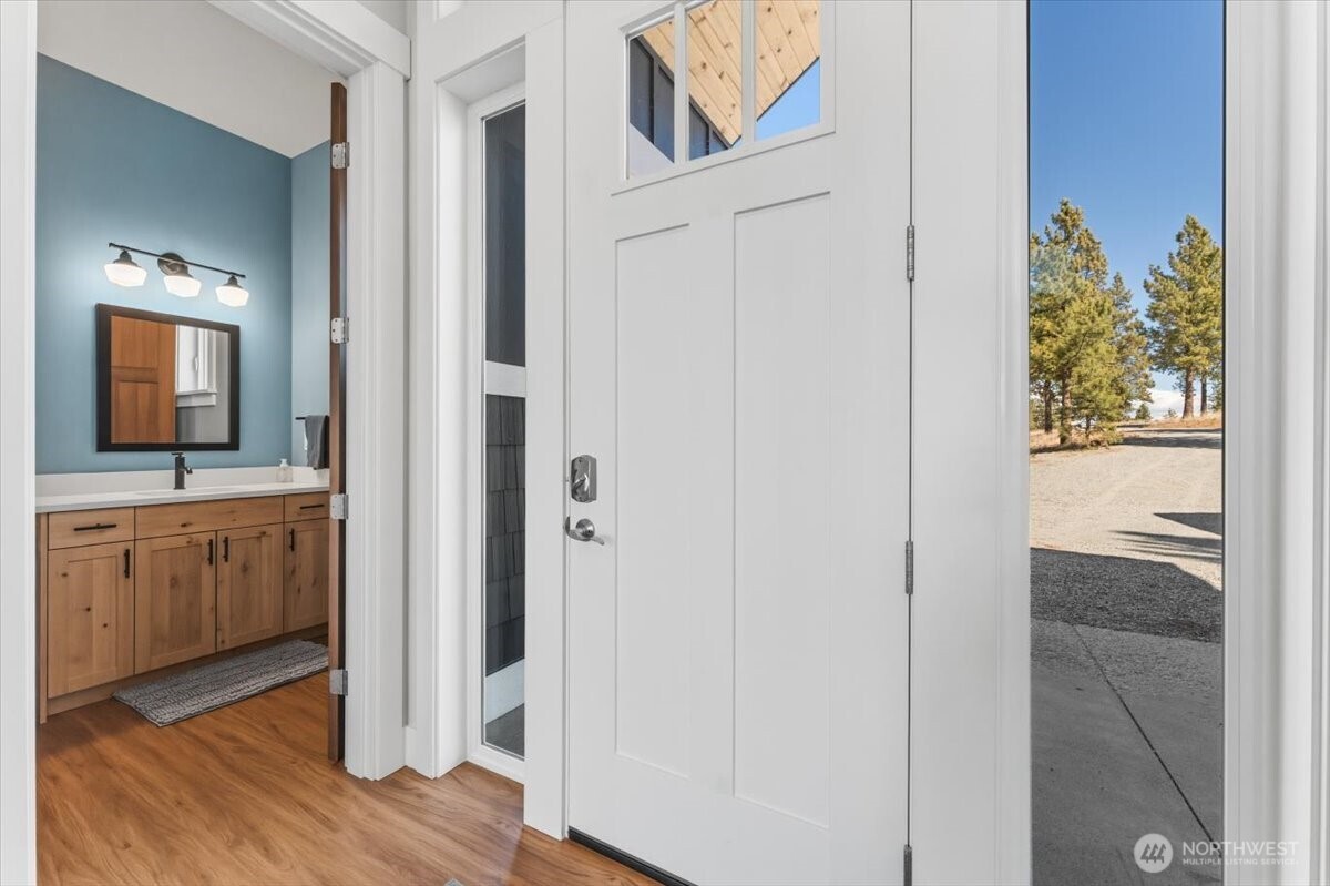 1114 Blazing Star Lane , Chelan, WA 98816