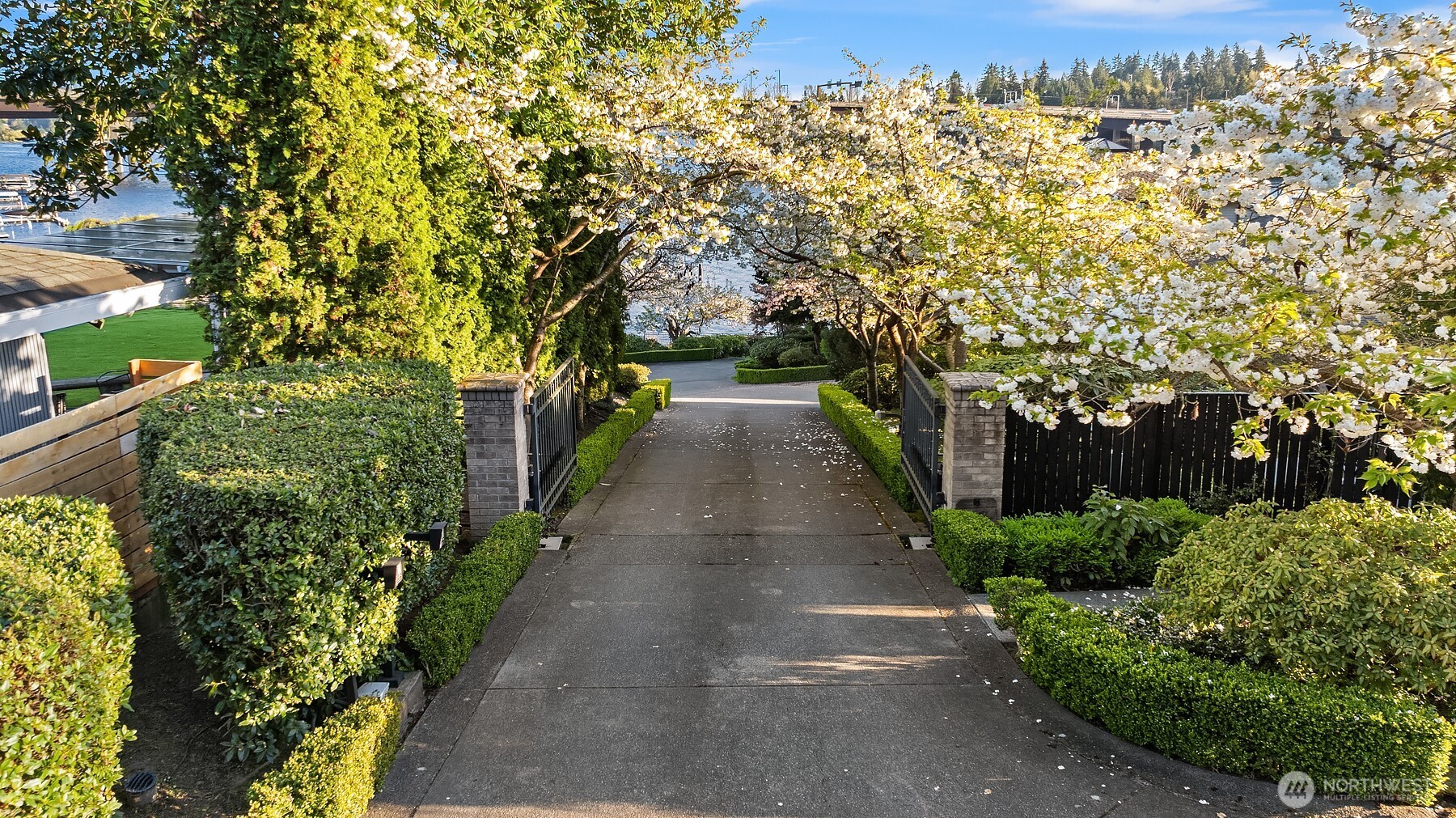 16 Enatai Drive , Bellevue, WA 98004