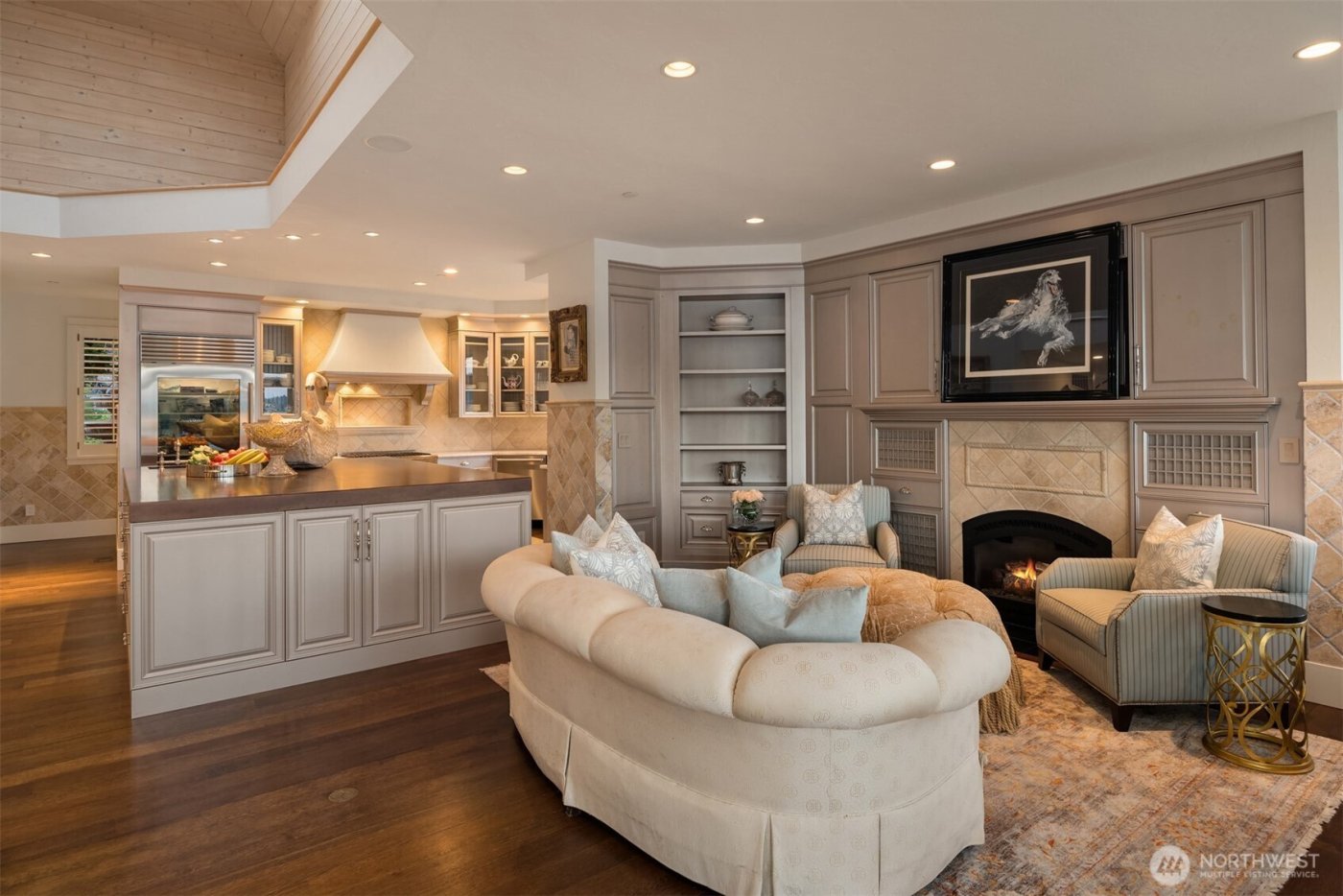 16 Enatai Drive , Bellevue, WA 98004