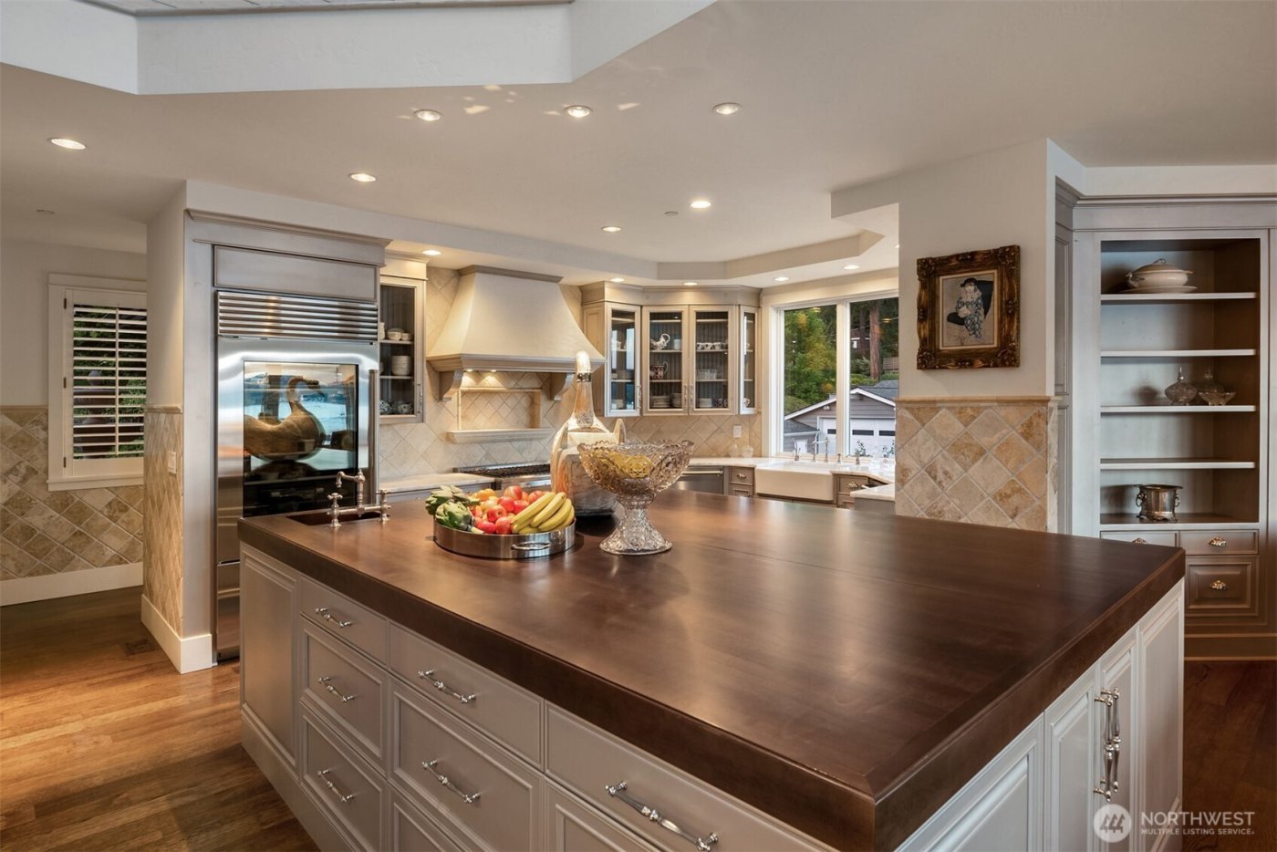 16 Enatai Drive , Bellevue, WA 98004