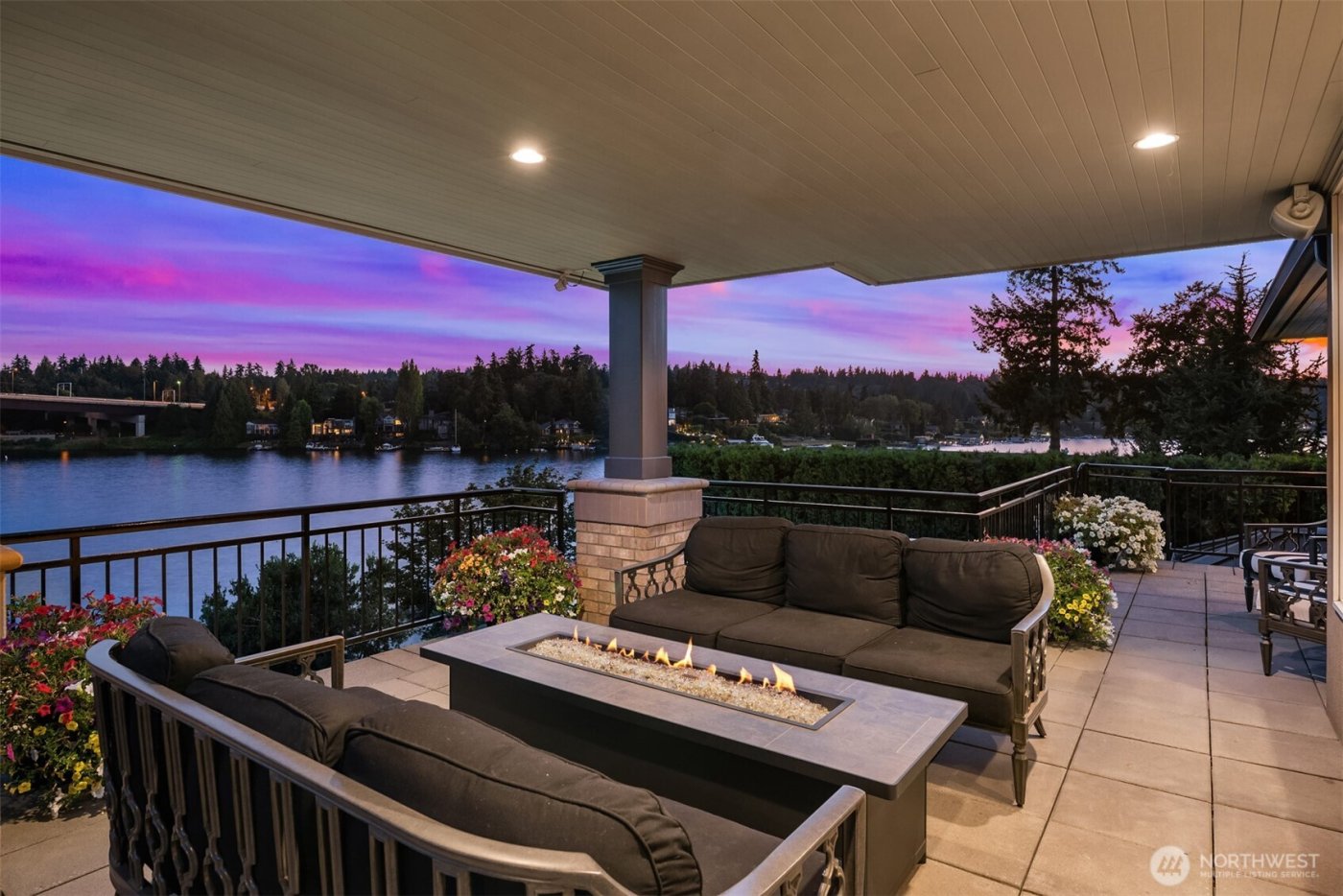 16 Enatai Drive , Bellevue, WA 98004