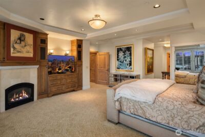 16 Enatai Drive , Bellevue, WA 98004 - Photo 25