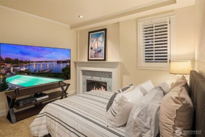 16 Enatai Drive , Bellevue, WA 98004 - Photo 32