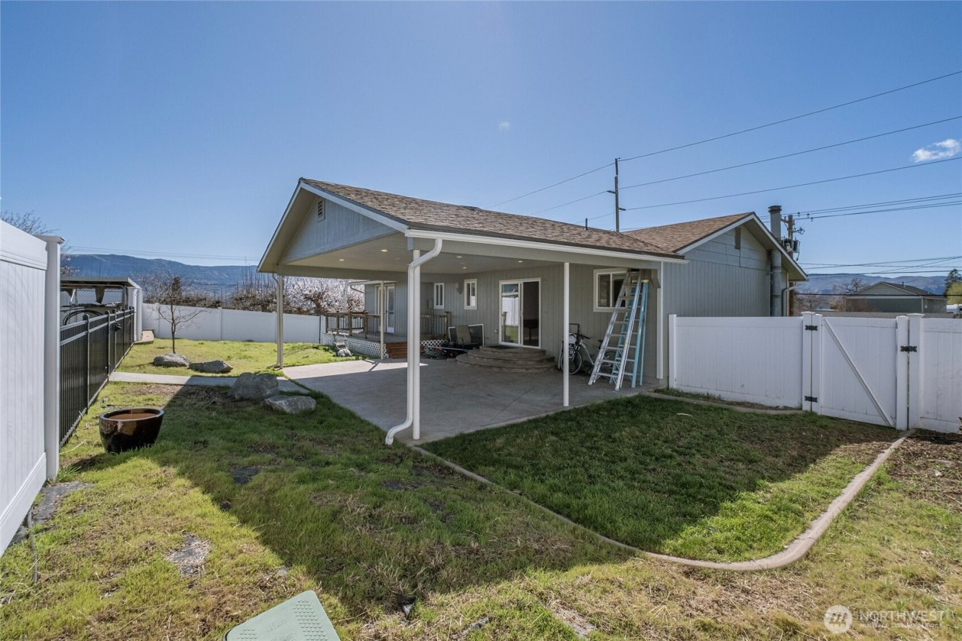 11 N Nile , East Wenatchee, WA 98802