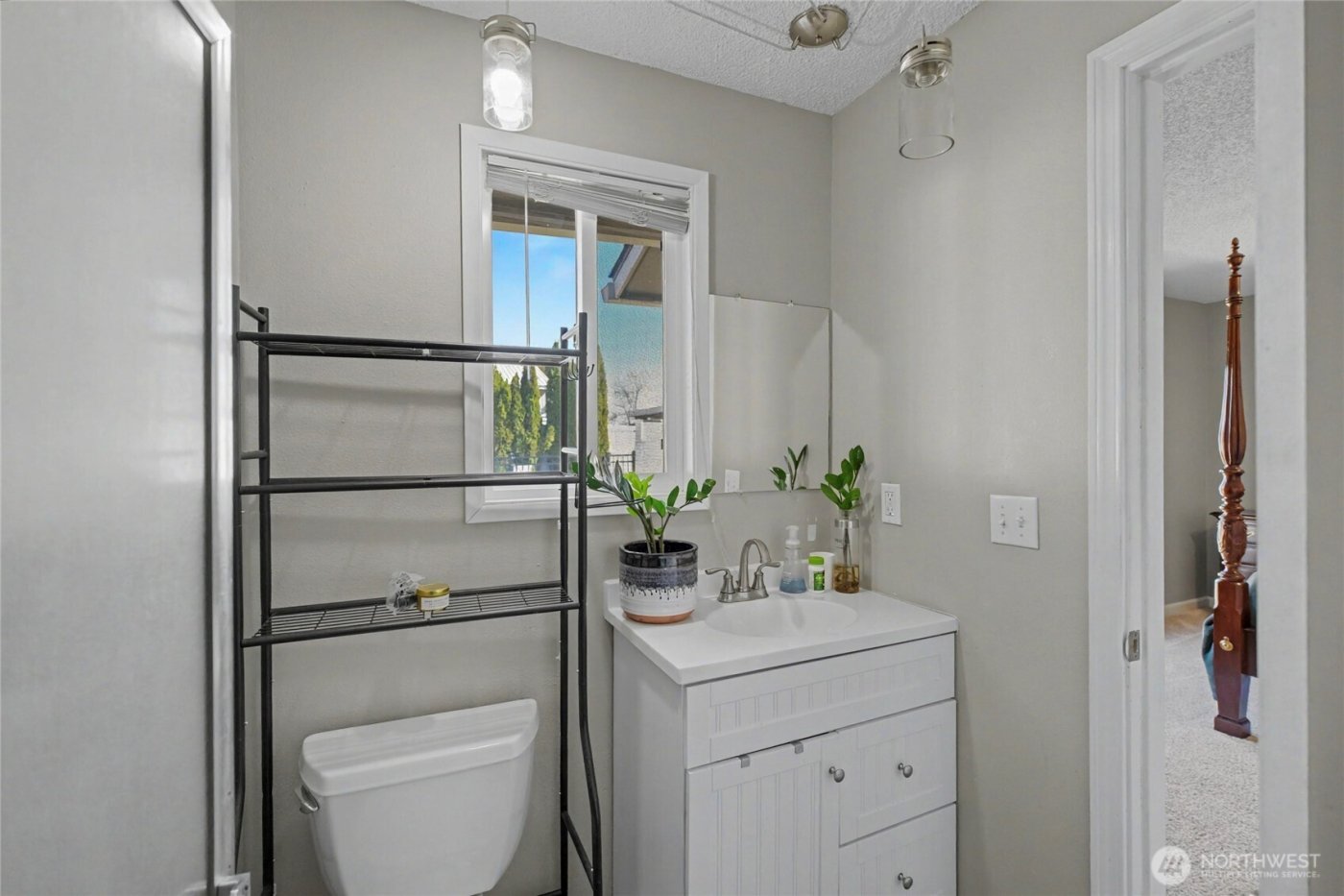 11 N Nile , East Wenatchee, WA 98802