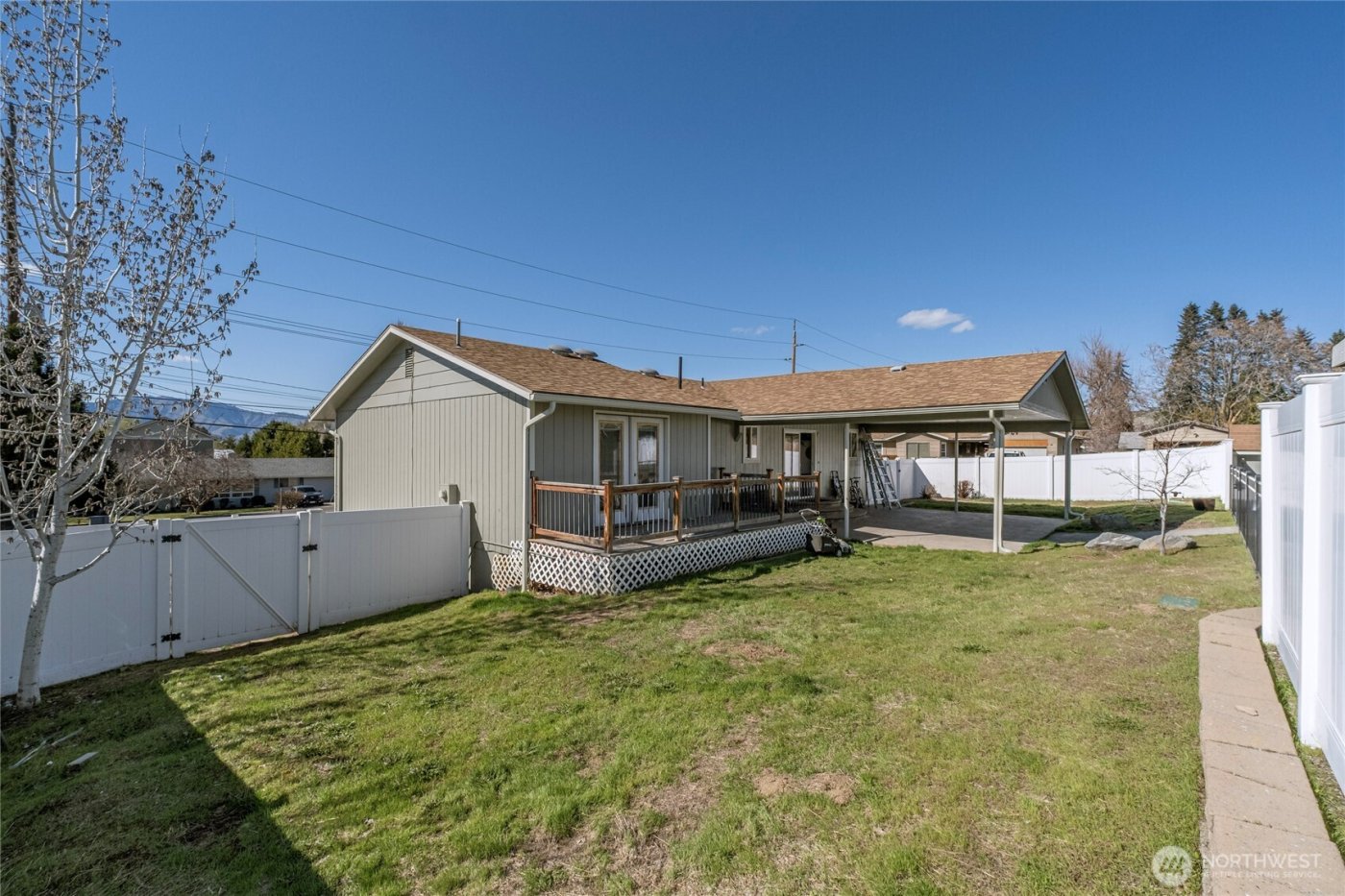 11 N Nile , East Wenatchee, WA 98802