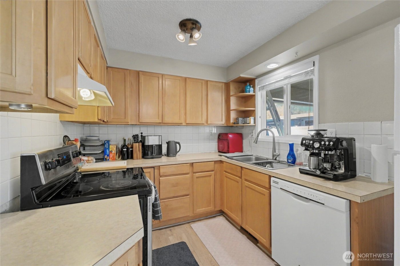 11 N Nile , East Wenatchee, WA 98802