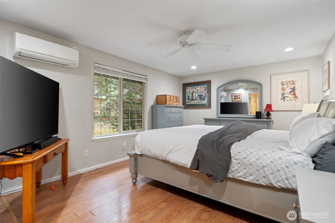 671 E Old Ranch Road , Allyn, WA 98524