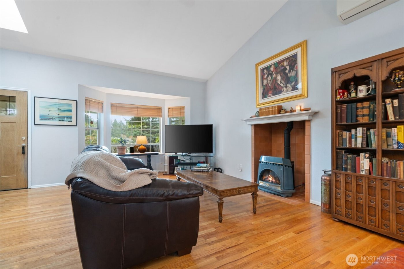 671 E Old Ranch Road , Allyn, WA 98524