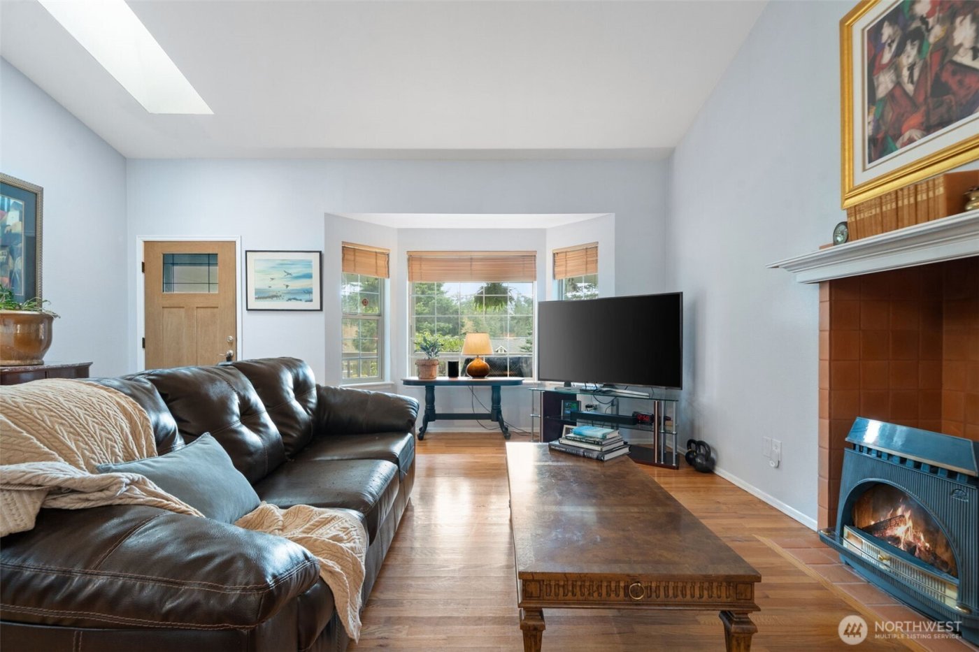 671 E Old Ranch Road , Allyn, WA 98524