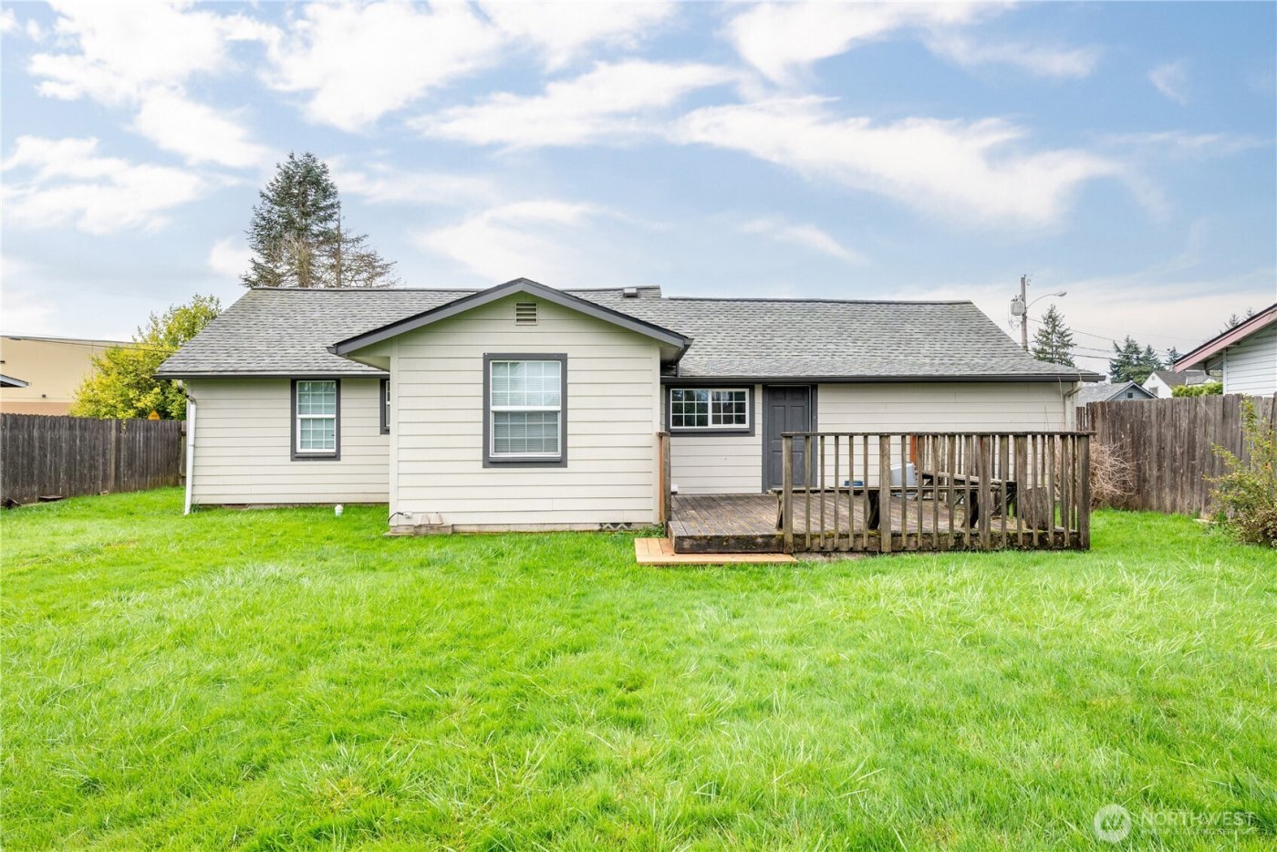 3070 Olympia Way , Longview, WA 98632