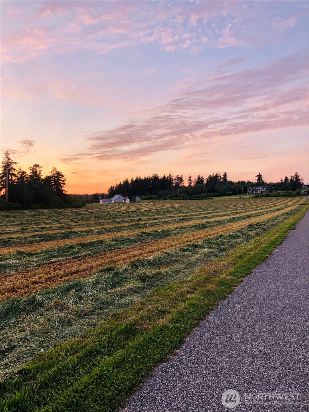 566 Sundin Drive , Camano Island, WA 98282