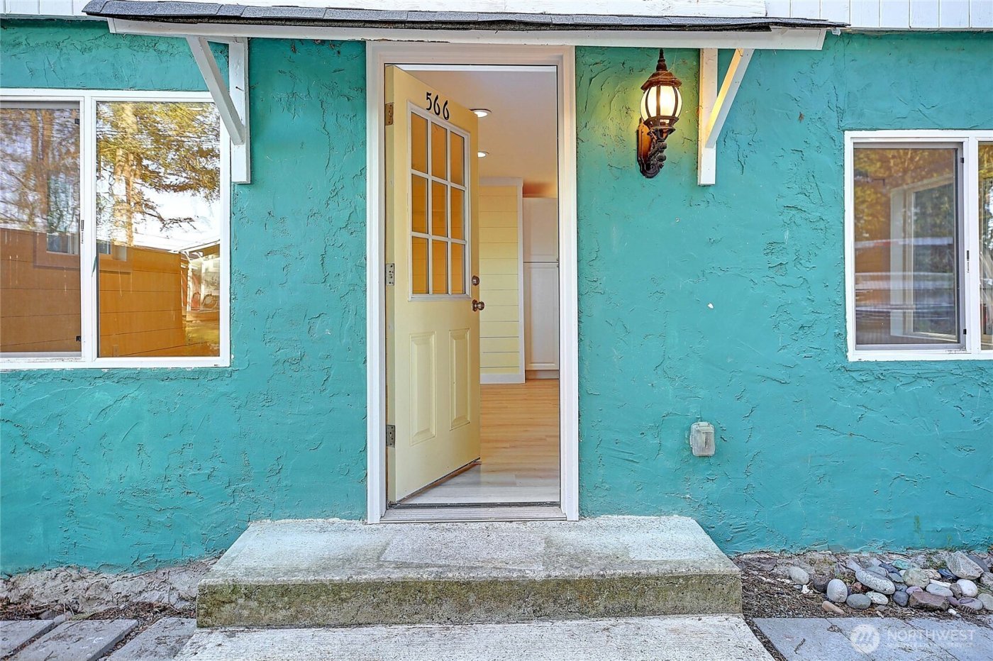 566 Sundin Drive , Camano Island, WA 98282