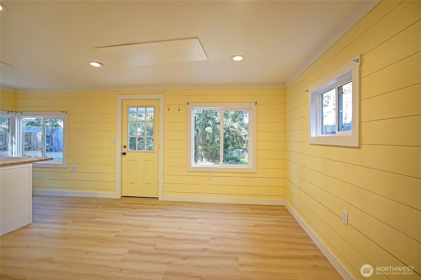 566 Sundin Drive , Camano Island, WA 98282