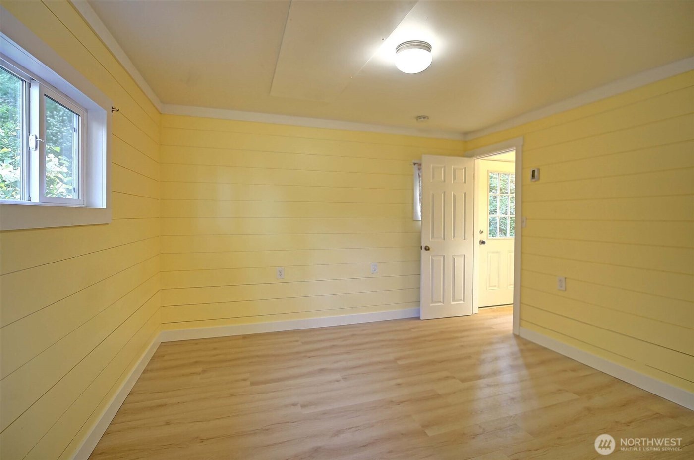 566 Sundin Drive , Camano Island, WA 98282