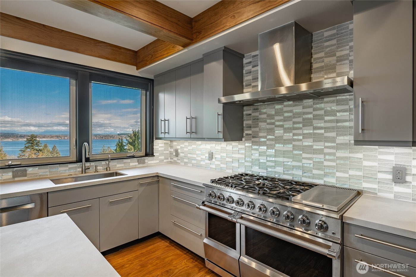 5543 Night Heron Drive , Blaine, WA 98230