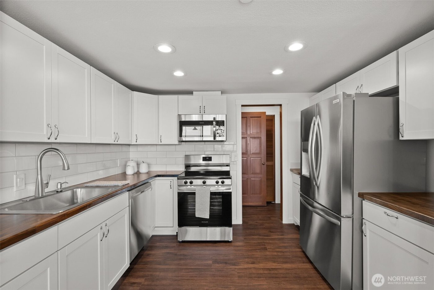 2002 N 30th Street #101, Tacoma, WA 98403