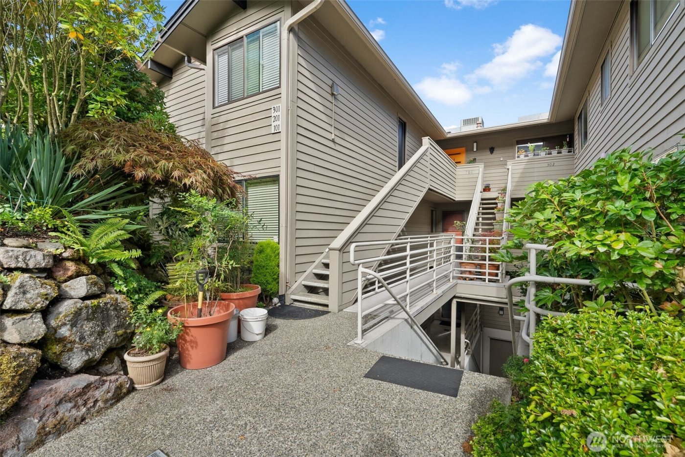 2002 N 30th Street #101, Tacoma, WA 98403