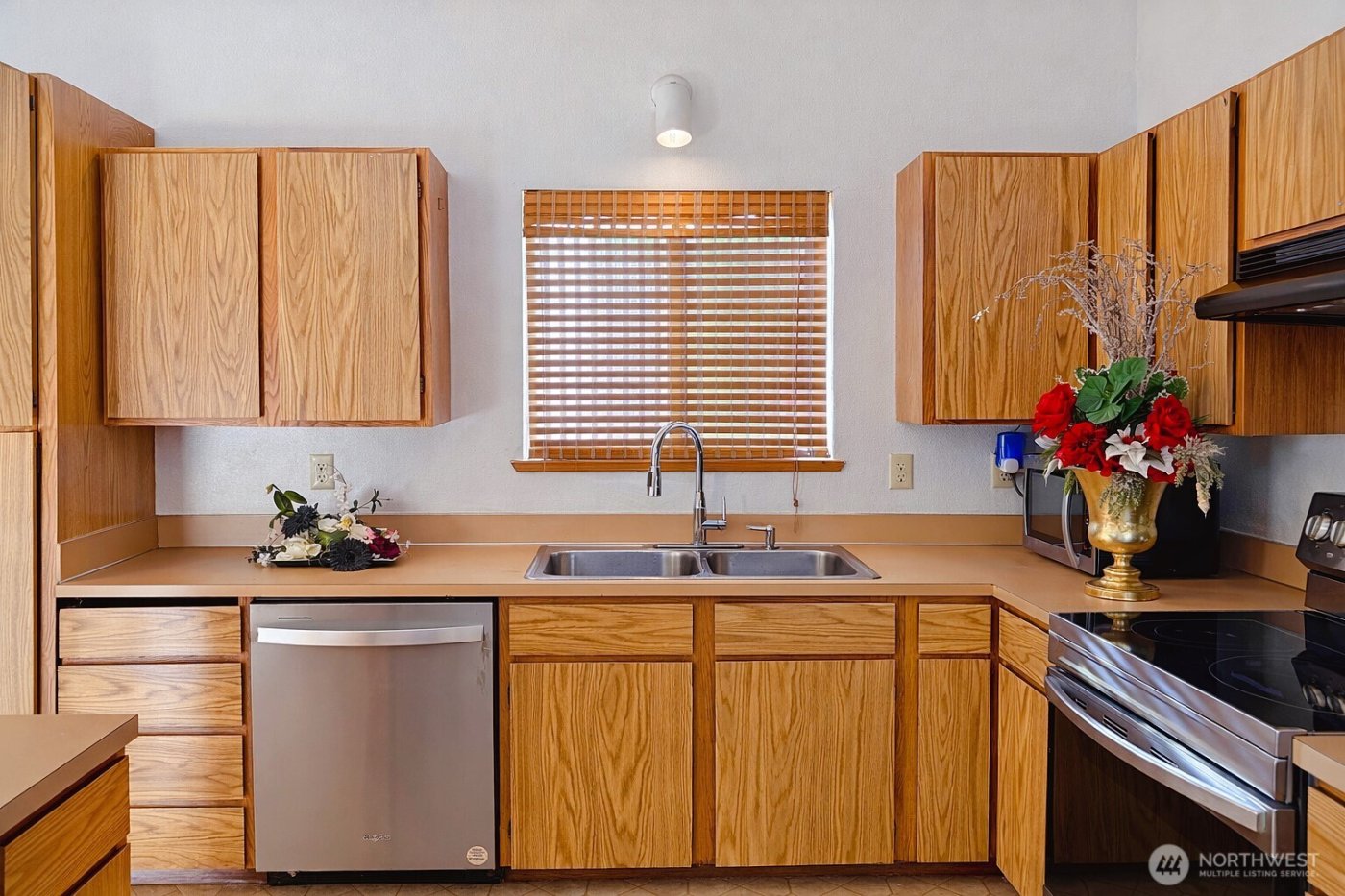 14329 79TH PL NE , Kirkland, WA 98034